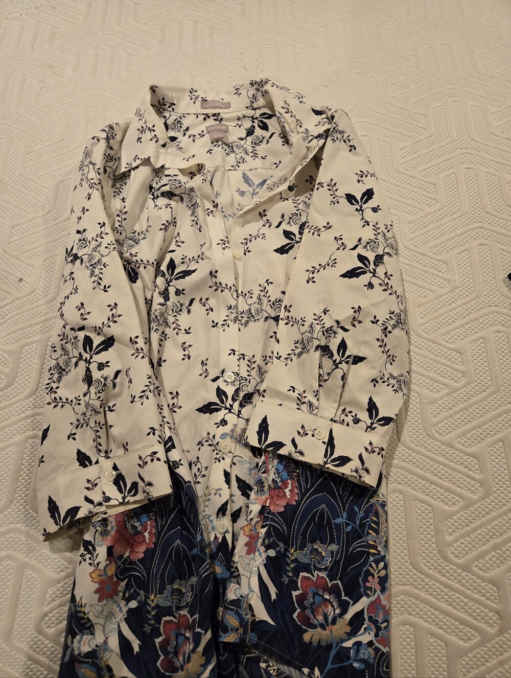 Chicos Floral Button-Up Blouse in White and Navy